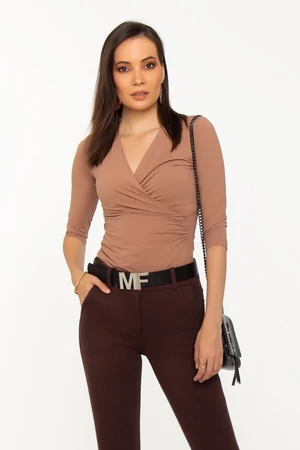 Emma átlapolt póló - homokszín Emma átlapolt póló - homokszín