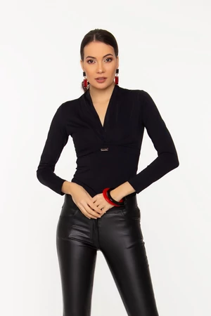 Szonja póló - fekete Szonja póló - fekete